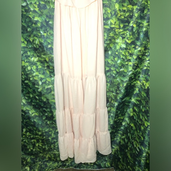 Elegant Pale Pink Maxi Dress - Picture 5 of 13